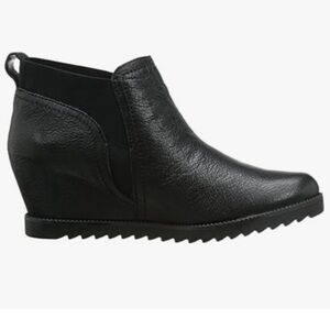 NATURALIZER DARENA BLACK LEATHER BOOTIES ROUND TOE WEDGE ANKLE BOOTS 8M